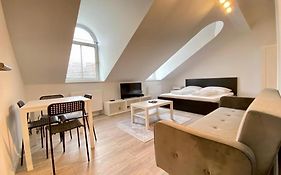 Central Apartment In Vienna Near Metro